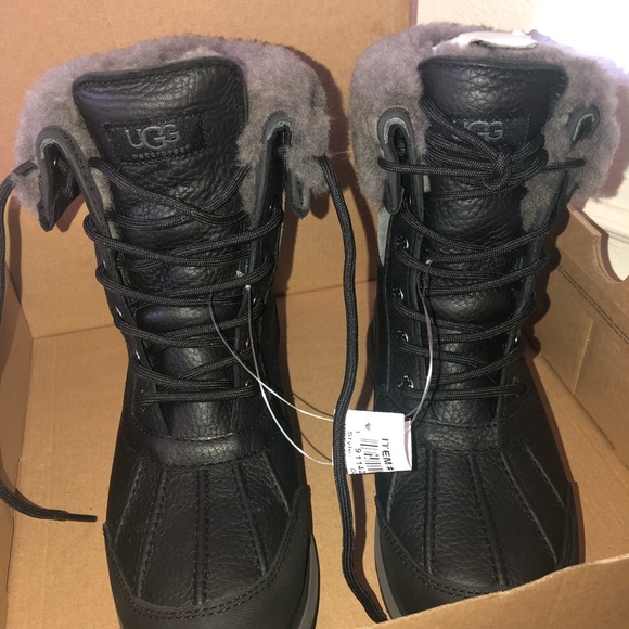 ✨UGG Adirondack Boots✨ - Picture 5 of 7